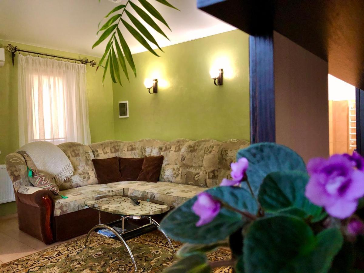 Guest House Oleksandriia Esterno foto